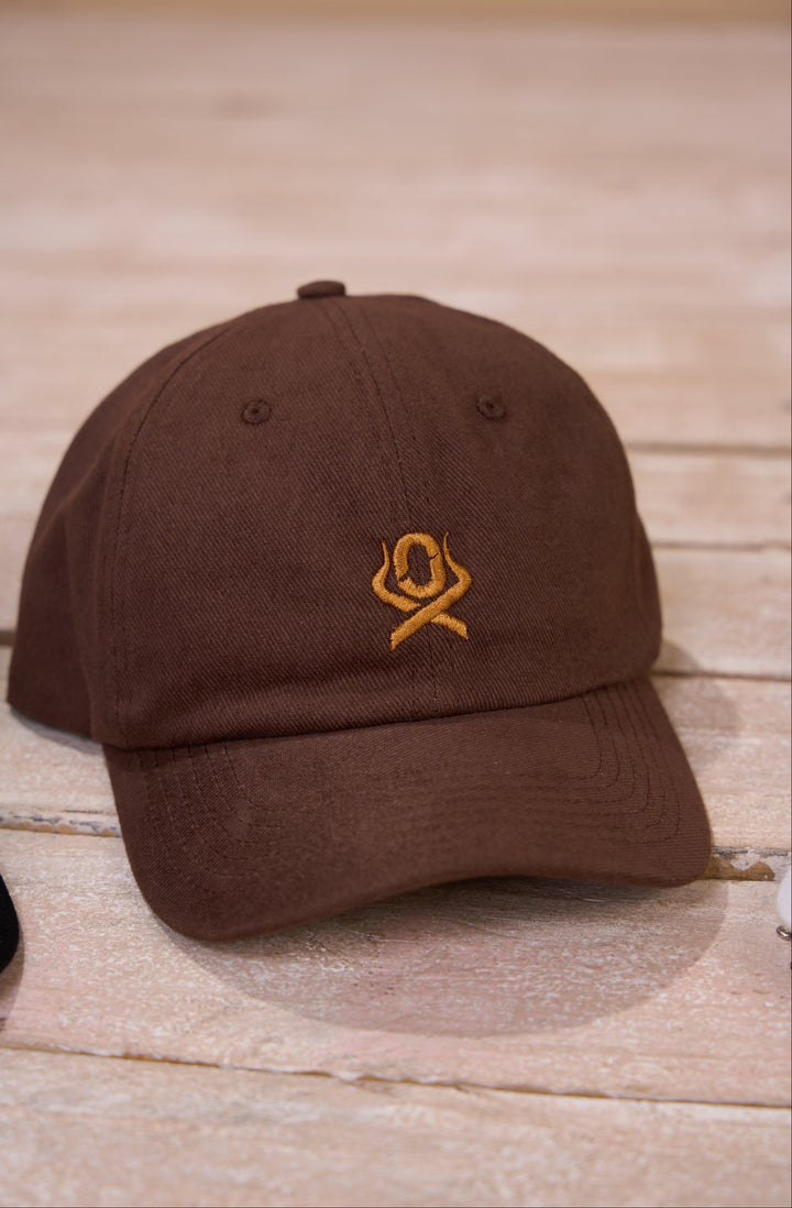 Translation missing: en.BONÉ DAD HAT MARROM OX HORNS Ref 8605